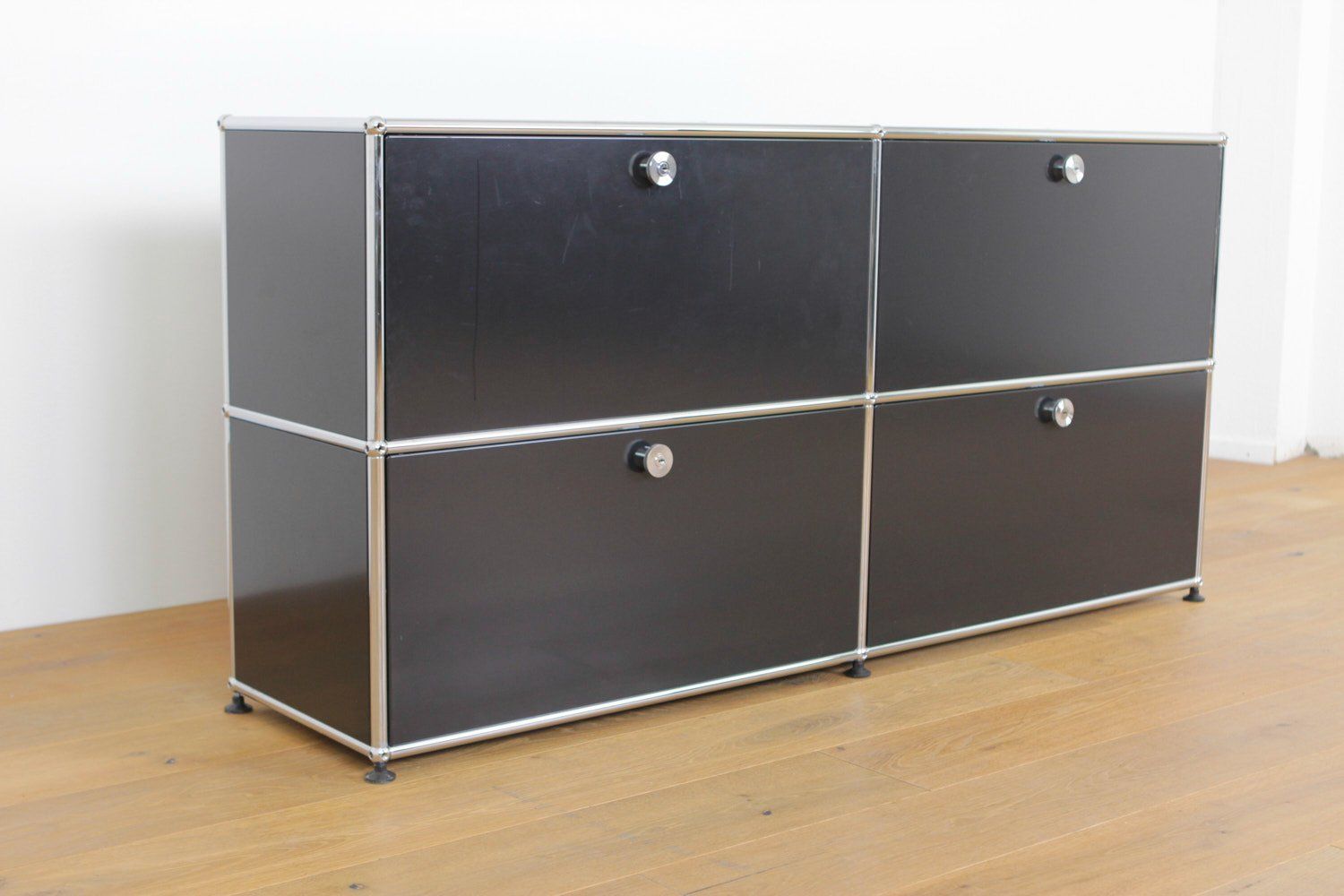 USM Scaffali: USM Haller Sideboard Graphitschwarz – Nuovo (secondo la descrizione) da Affoltern am Albis venduto da StudioStandard 5