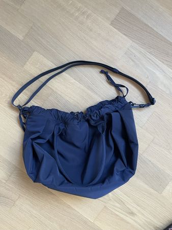 Uniqlo Tasche