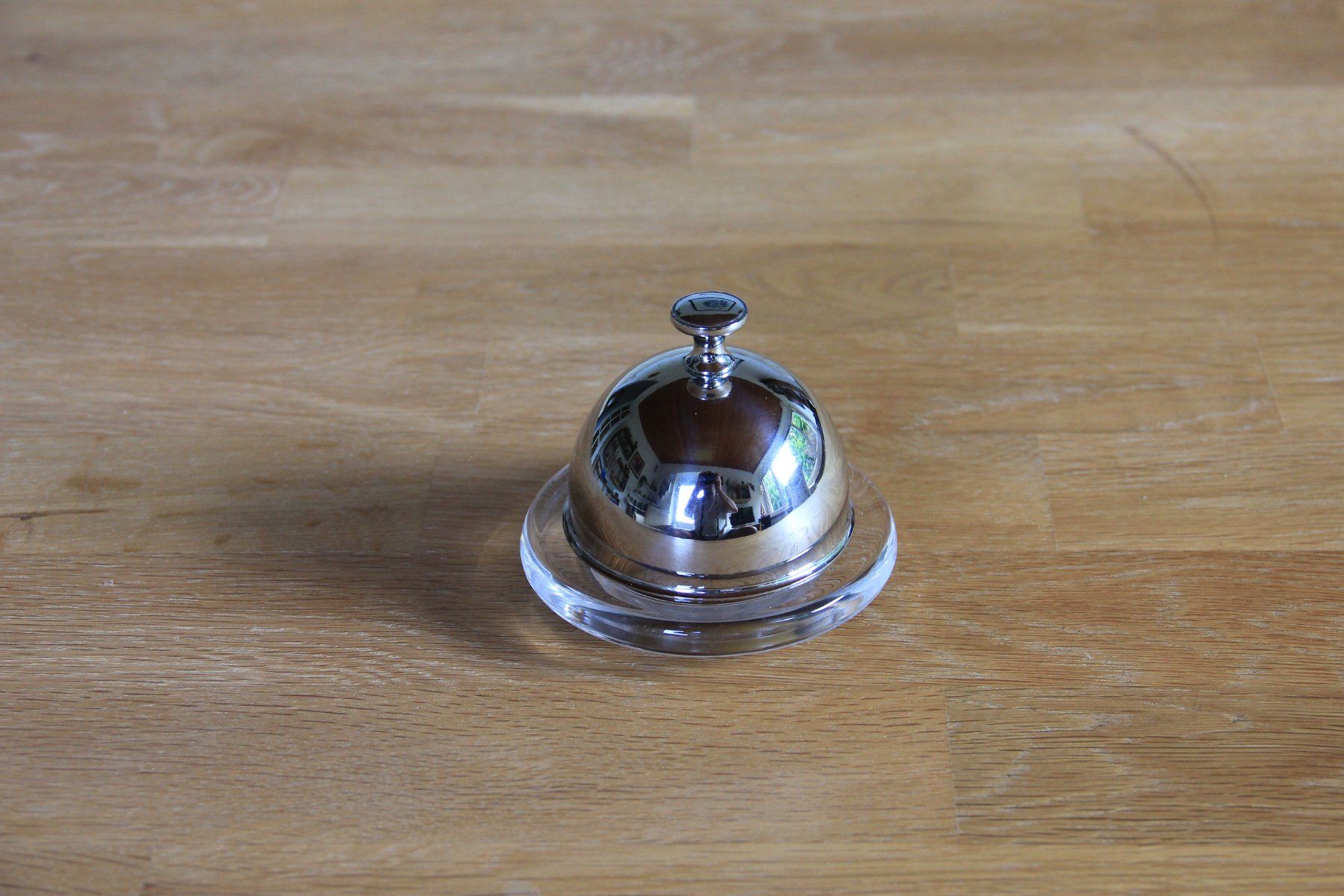 Gläser: Kleiner Glasbecher mit Metallhaube – Neu (gemäss Beschreibung) aus Niederdorf von Daddy07