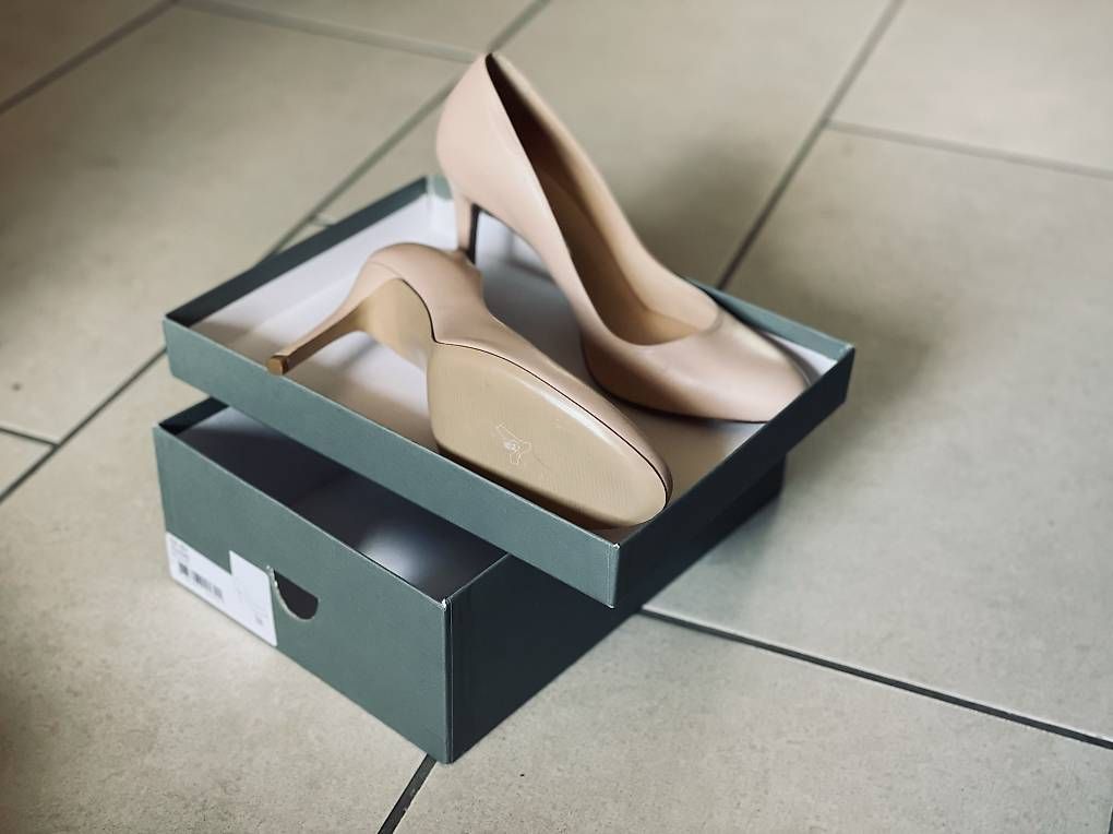 Scarpe da donna: Chaussures au talon Minelli – Nuovo e nell'imballaggio originale da St-Léonard venduto da Vica11 1