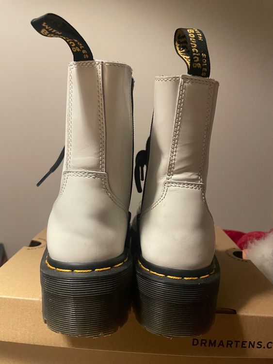 Dr martens weiss outlet 37