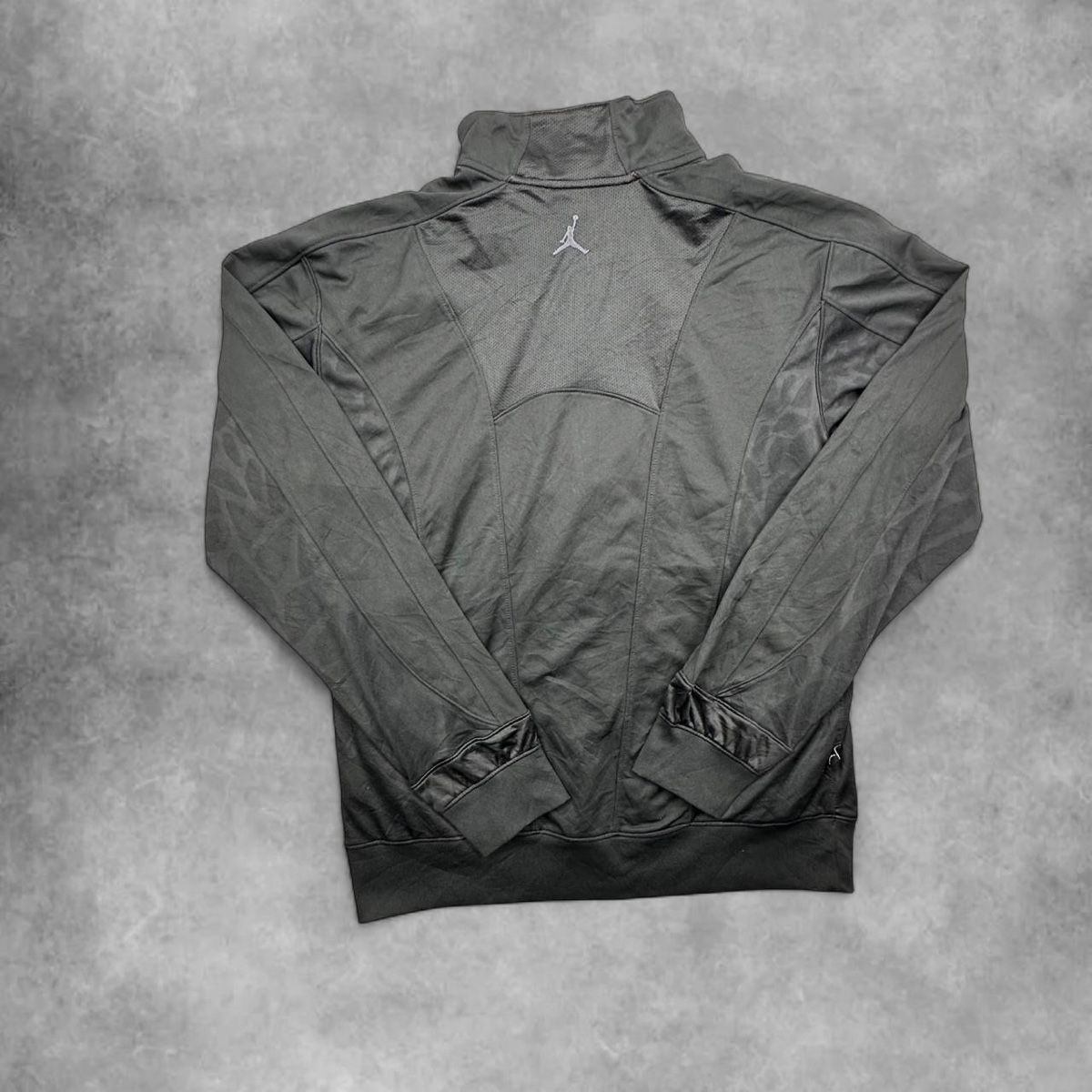 Jordan Jacken: Jordan black jacket – Gebraucht aus Erlinsbach SO von TogaResell 2