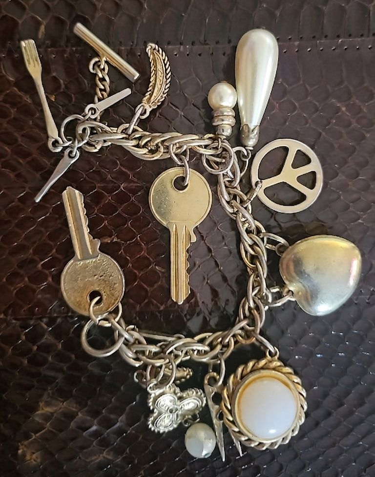 Moschino Bracciali & Braccialetti: Moschino - Armband – Usato da Allschwil venduto da xoxSomeTimesxox