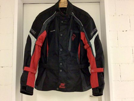 Motorradjacke mit Protektoren