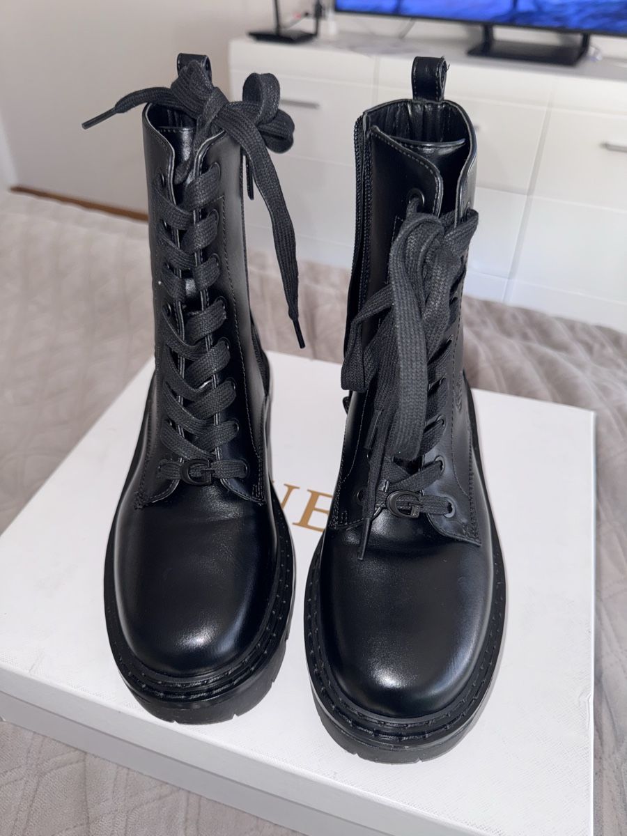 Guess Scarpe da donna: Neu Guess Stiefel – Nuovo e nell'imballaggio originale da Domat/Ems venduto da bod_bc2b 1