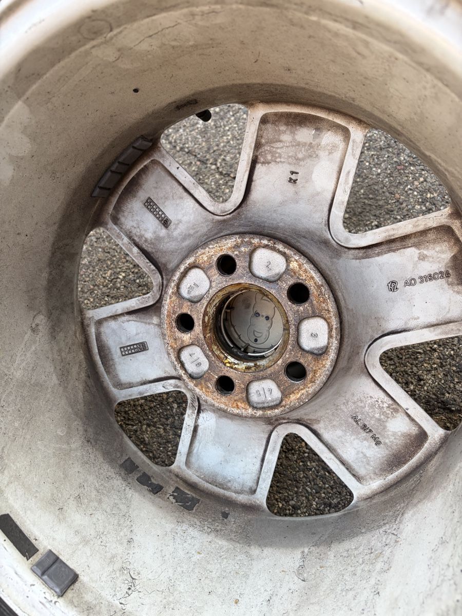 Audi Pneus & Kompletträder: Audi Räder 175/60 R15 Reifen – Gebraucht aus Wettingen von Nici1932 3