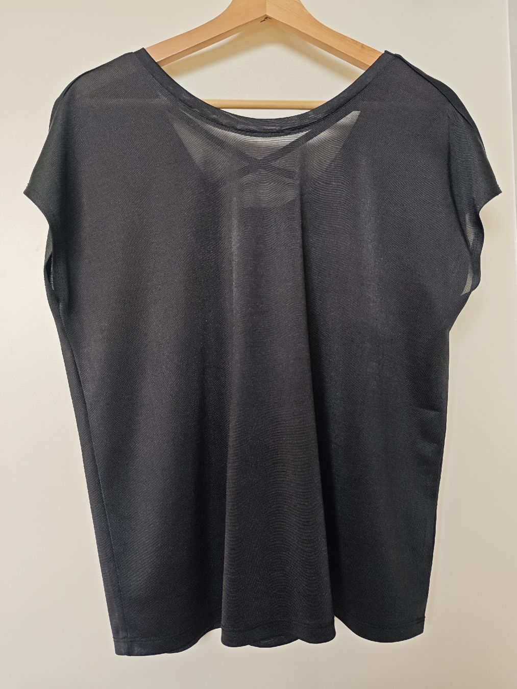 Camicette: Black Cross Back Blouse M  – Usato da Zürich venduto da alu_dzr7