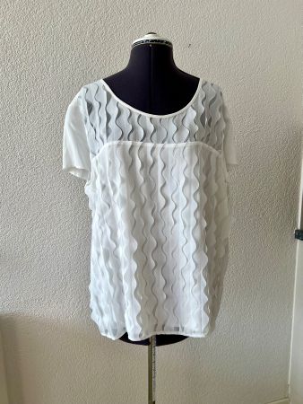 Weiße Bluse von Taifun – Größe 46 – Elegant & Luftig 🌟