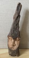 La reine, Skulptur aus Schwemmholz vom Rhein