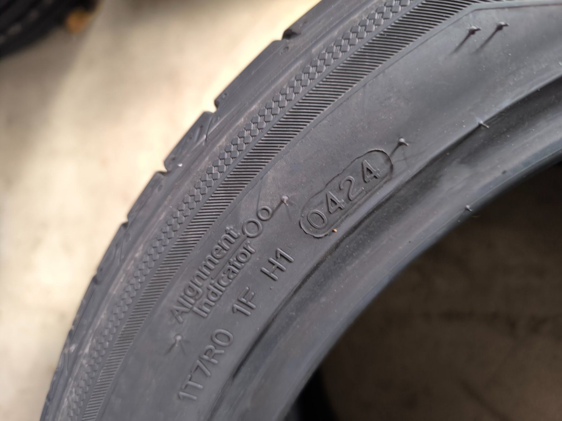 Hankook Pneumatici & Ruote complete: 225/45R18 Hankook Ventus Prime 3 – Nuovo (secondo la descrizione) da Jona venduto da Nabobtuning 2