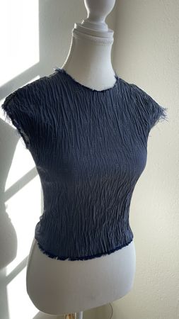 Wrinkle blue top- Kata Haratym Sample