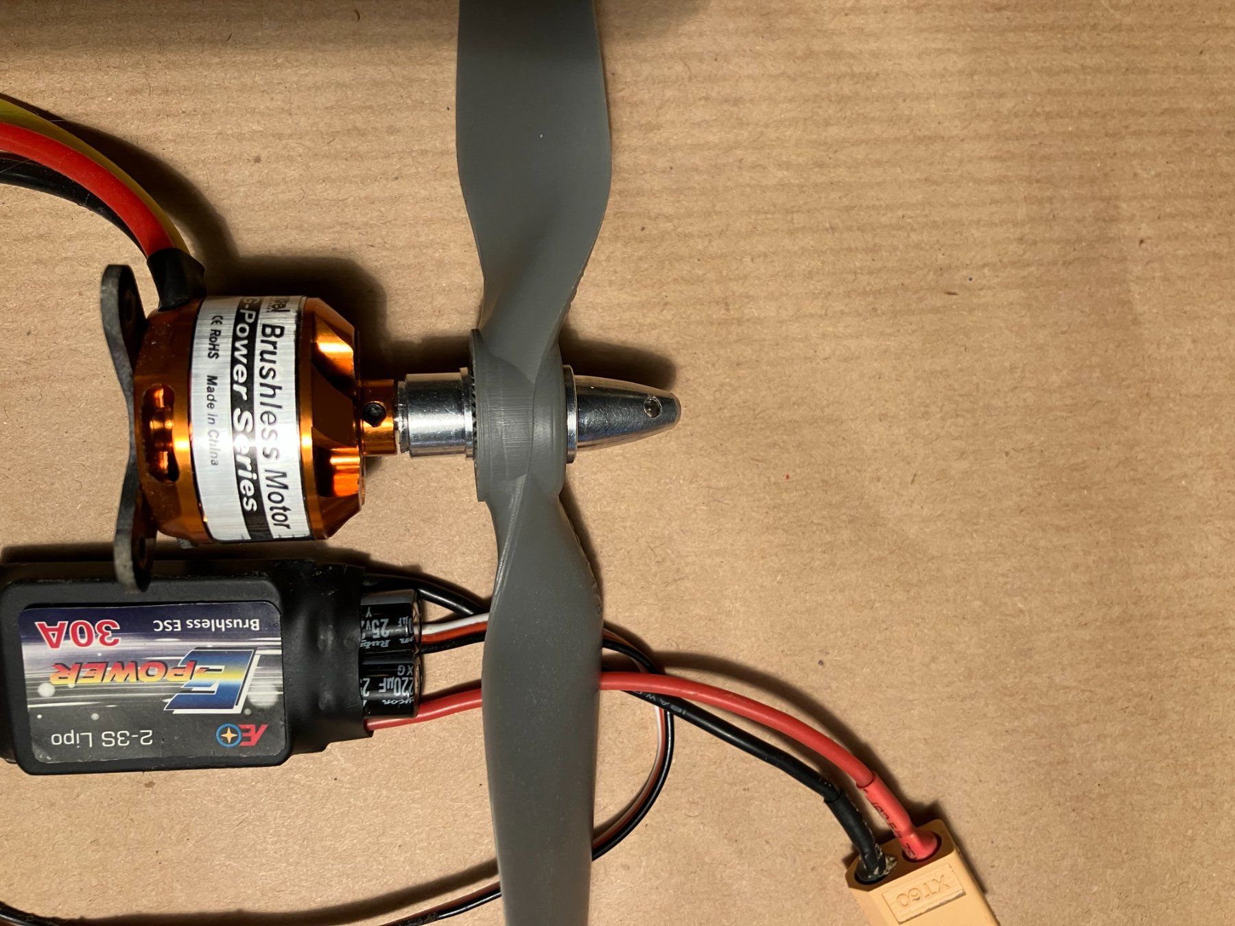 Motori: 2 Brushless Motoren – Usato da Plagne venduto da jambo20 1
