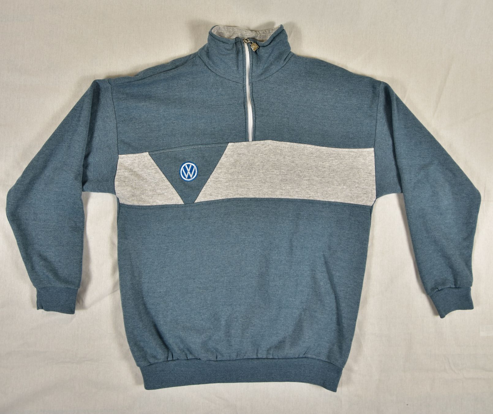 Maglioni & Felpe: VW Logo Vintage Sweatshirt – Usato da Luzern venduto da eli_b9zg