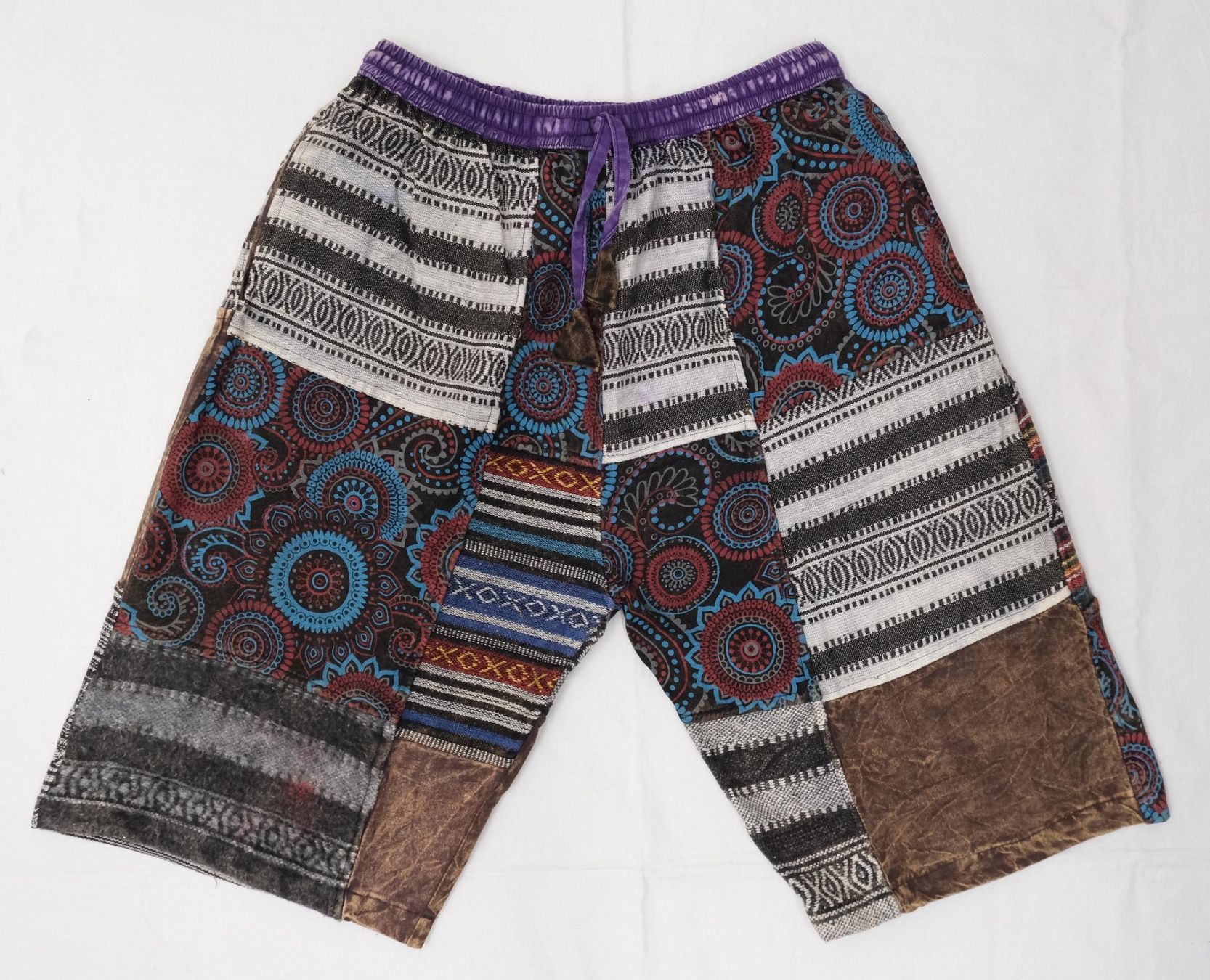Hosen: Kurze Hose Shorts Bermudas Patchwork aus Baumwolle XL – Neu (gemäss Beschreibung) aus Zürich von Masala-Oase