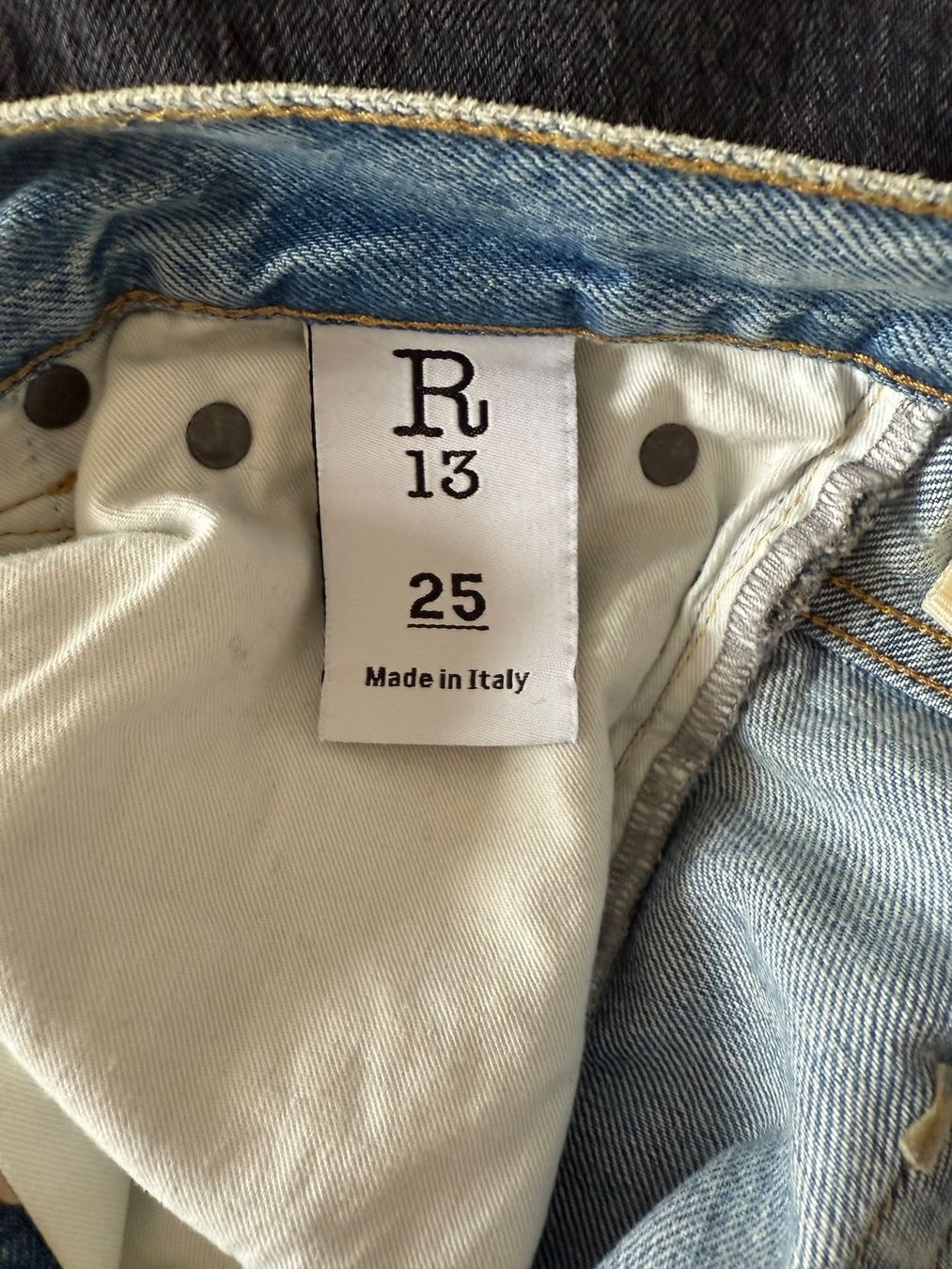 Jeans: R 13 Jeans hellblau – Usato da Luzern venduto da Mamutpe 2