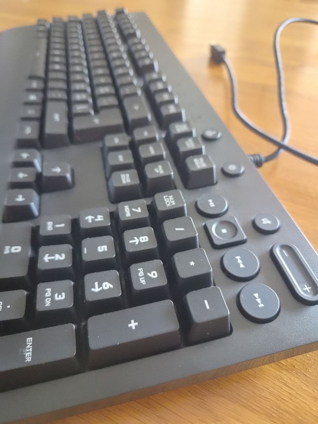 Logitech Claviers: Clavier Logitech G213  – D'occasion à Chavornay par Hugo_S. 4
