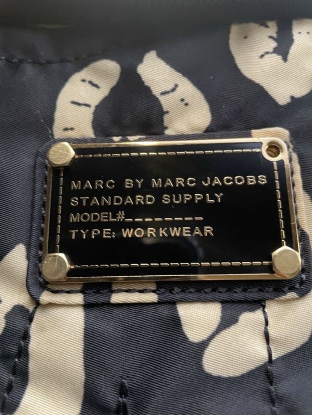 Marc Jacobs Taschen: Fourre lap top de Marc Jacobs – Gebraucht aus Lausanne von Cognitia 3