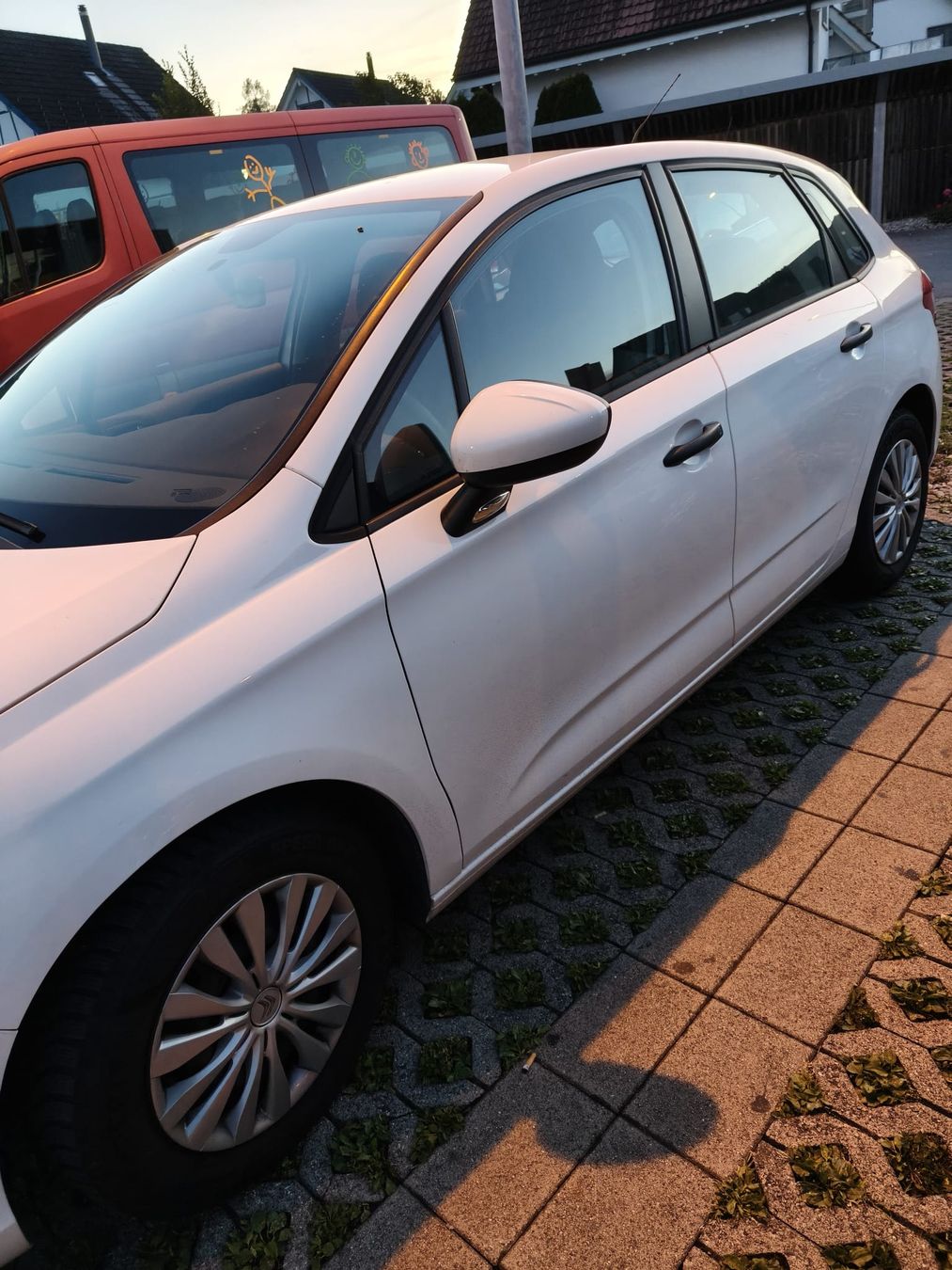 Citroën Autos: Citroen C4 weiss – Gebraucht aus Widnau von ral_5fxq 2