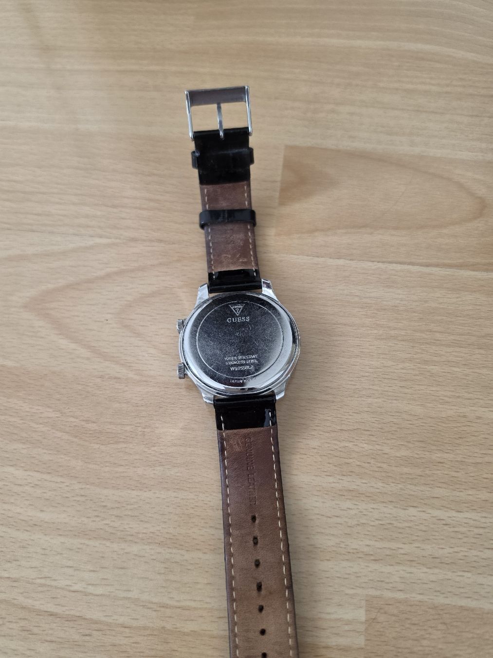Guess Orologi: Elegante Guess Damenuhr mit Strass – Difettoso da Affoltern am Albis venduto da Ebruli89 1