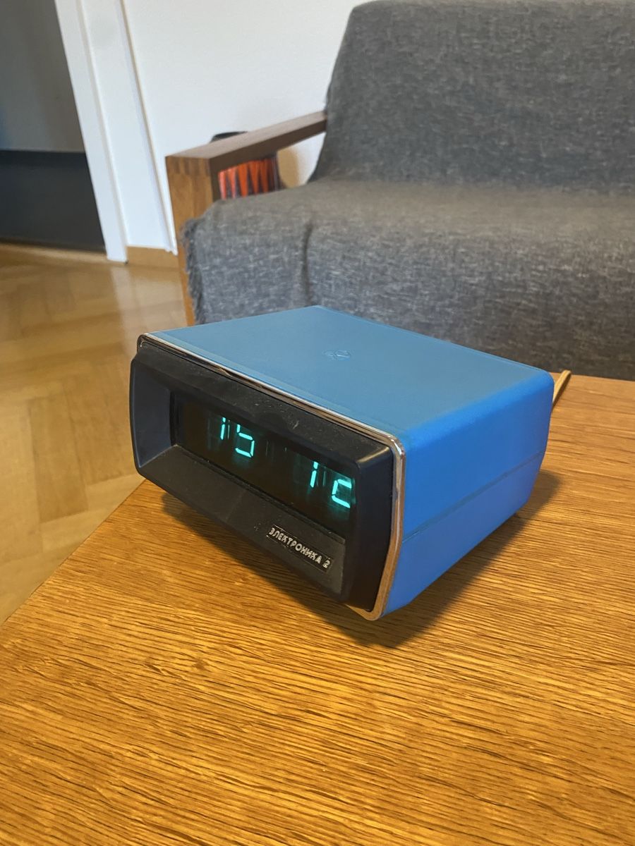 CCCP Orologi: Retro UdSSR Elektronika 2 mit blauem Gehäuse – Usato da Grenchen venduto da Vintagewatchoverdose 4