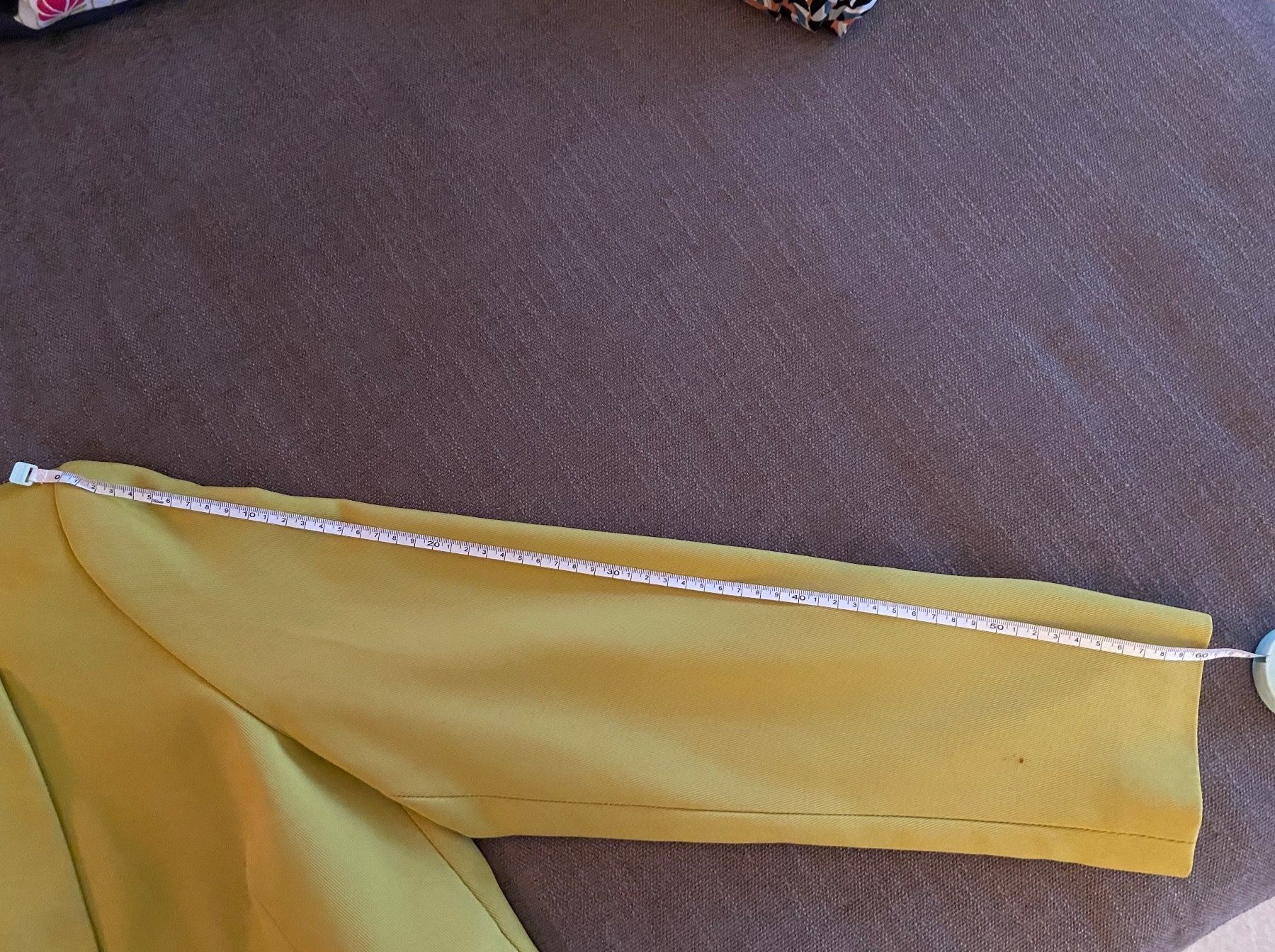 Giacche: Veste neuve taille 44 style cropped – Nuovo e nell'imballaggio originale da Neuchâtel venduto da lu7_9rs7 4