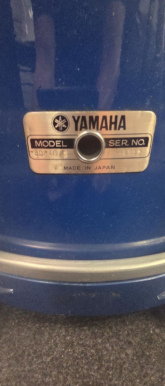 Yamaha Strumenti musicali: Farbenfrohes Yamaha Schlagzeug  – Usato da Witterswil venduto da firedancer70 1
