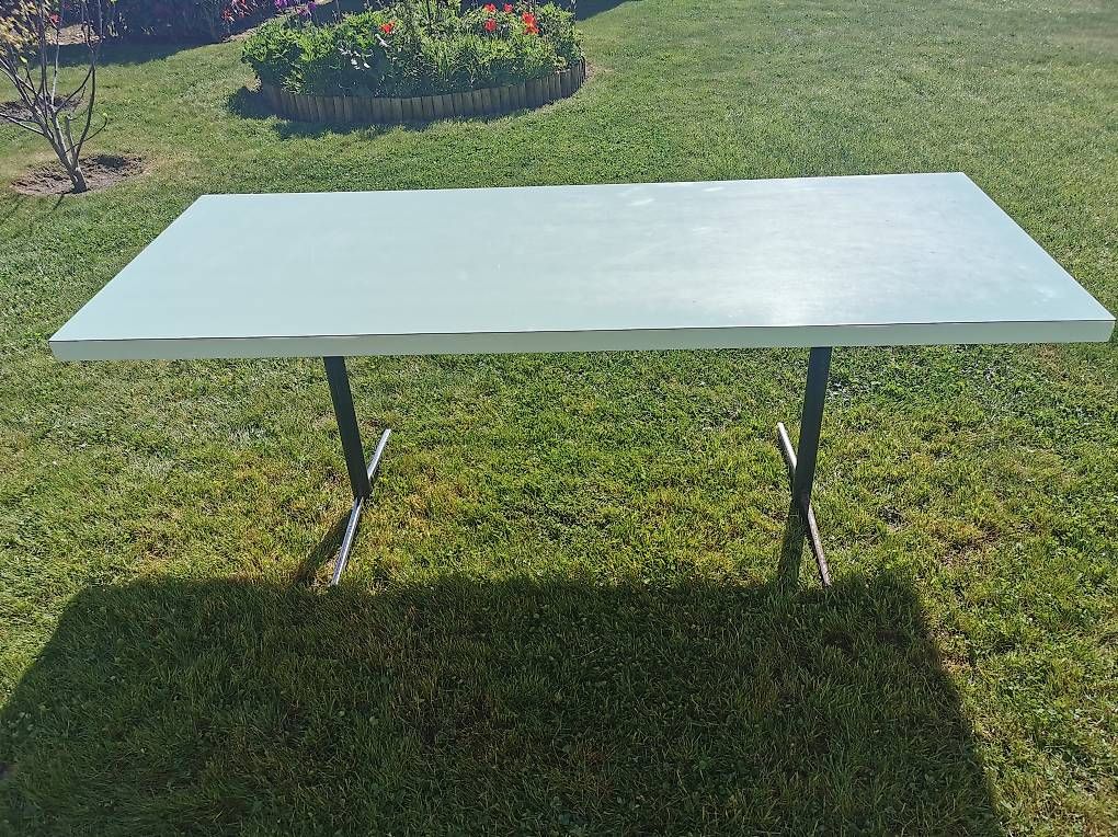 Tische: Table en bois avec pieds démontable.  – Gebraucht aus Courtaman von ren_226c