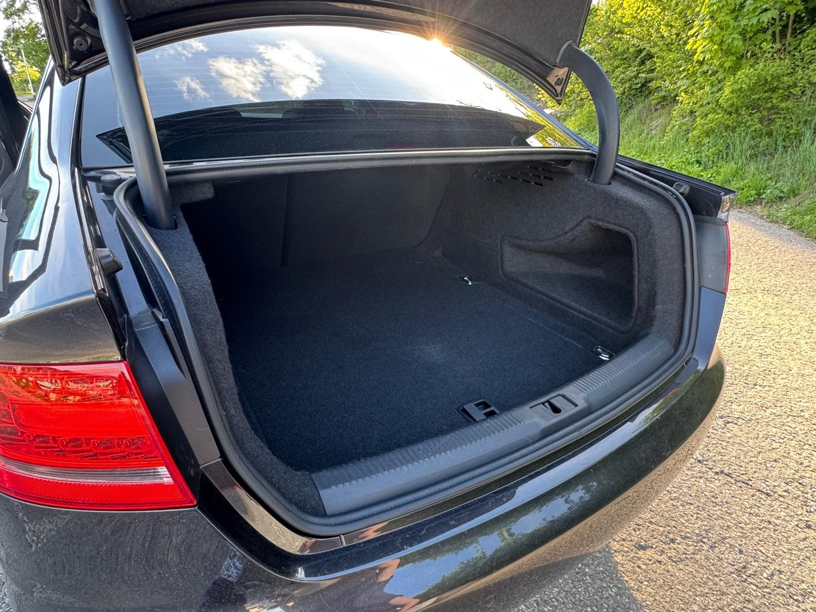 Audi Automobili: Audi A4 Limousine 2.0 TFSI – Usato da La Chaux-de-Fonds venduto da TheGuesh 9