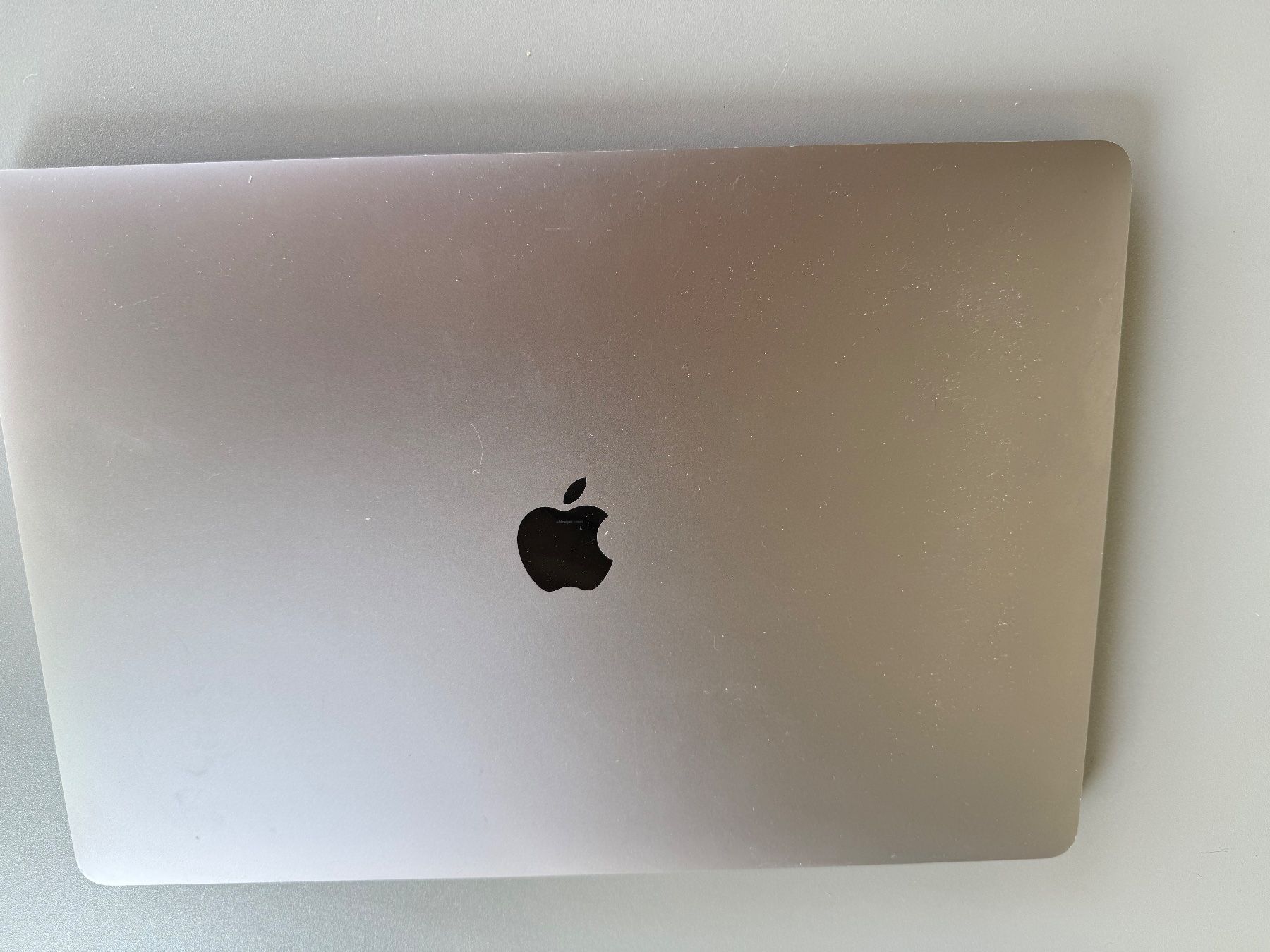 Apple Notebooks: MacBook Pro, 16", 2019 – Gebraucht aus Biezwil von varg57