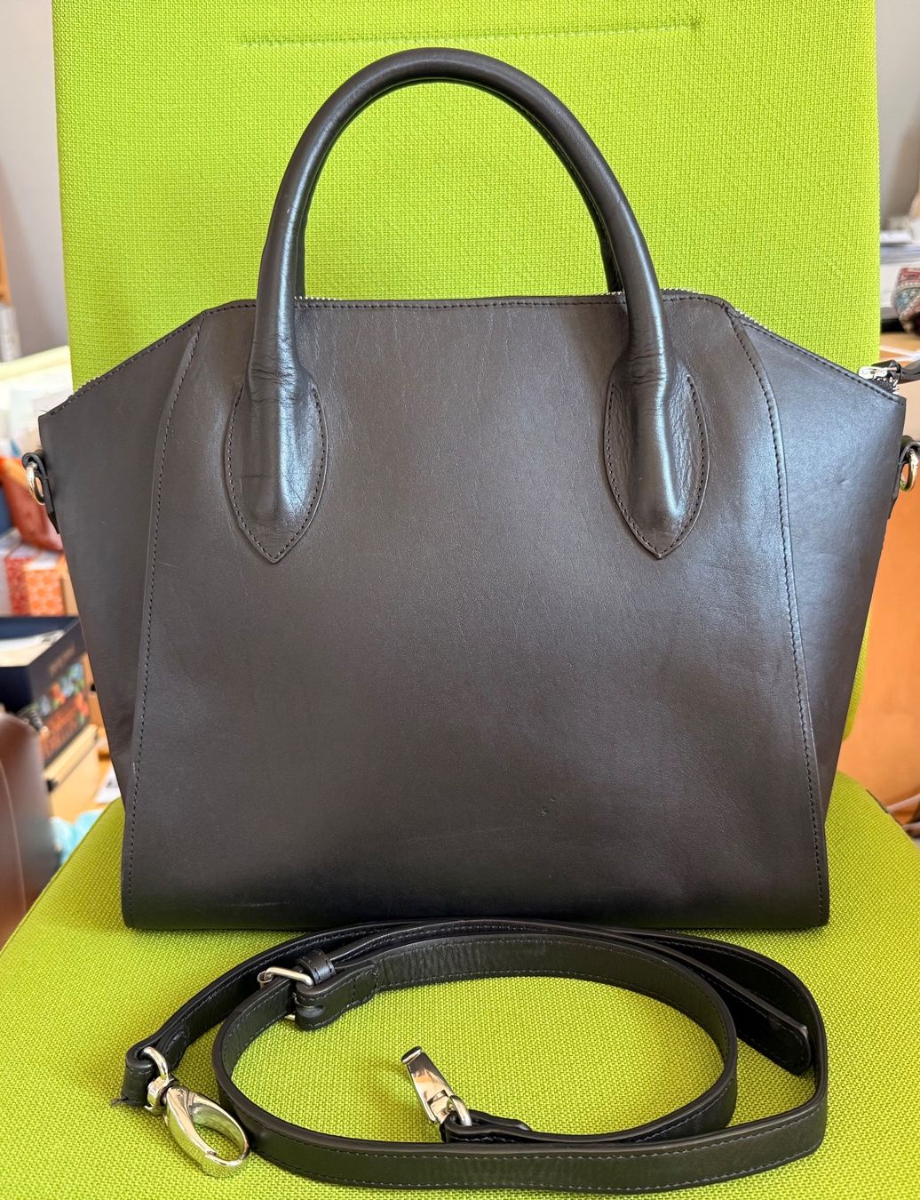 Borse da donna: Tasche von AVECNONO Zürich – Nuovo e nell'imballaggio originale da Frauenfeld venduto da Scleo 1