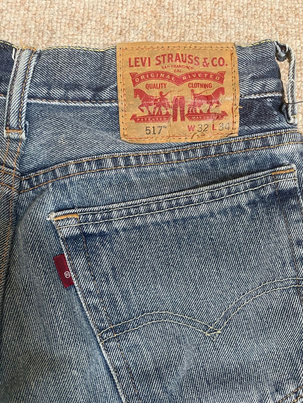 Levi's Jeans: Jeans Shorts Rework/Levis 25 – Usato da Hittnau venduto da fio_88dg 2