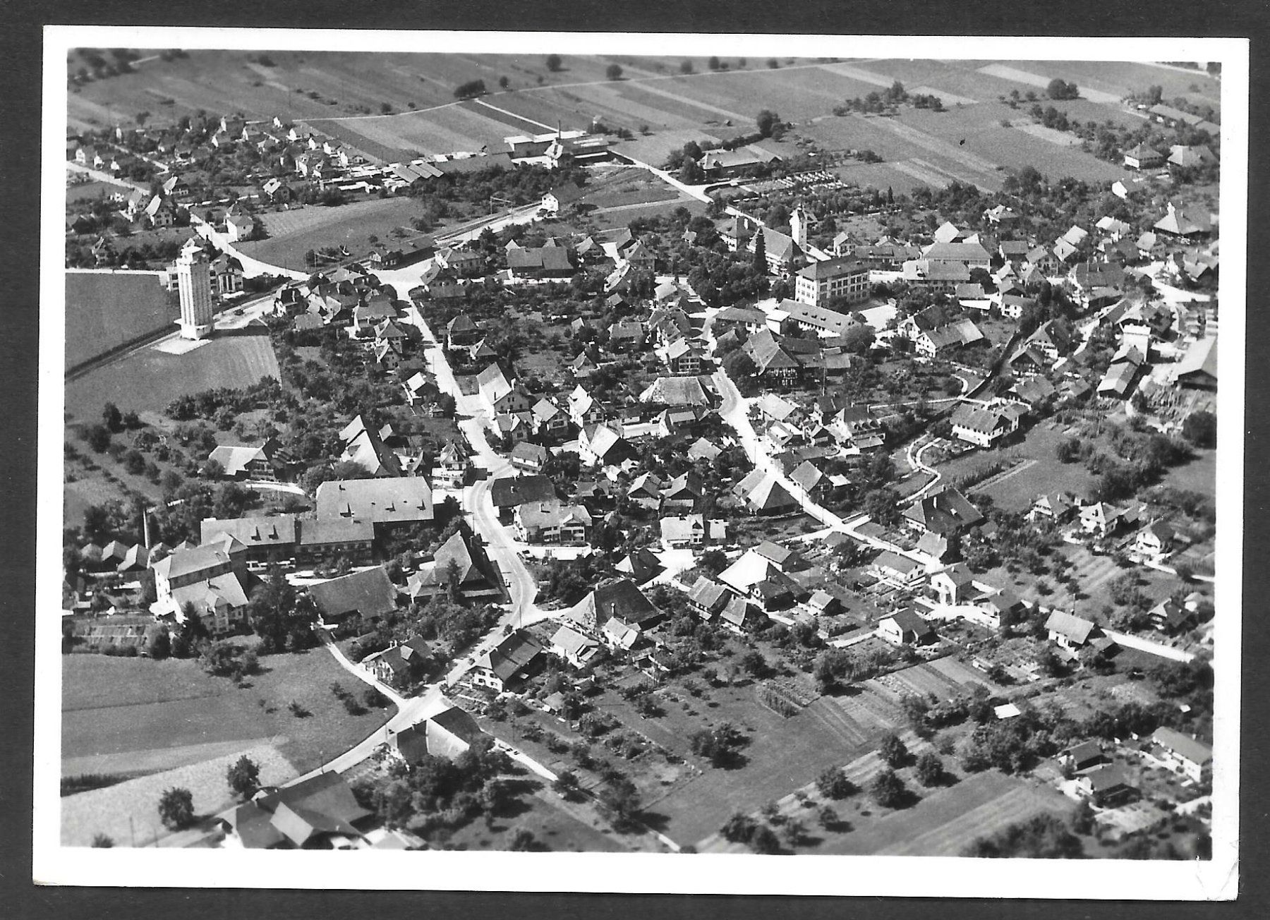 Cartoline postali: Lotzwil Flugaufnahme – Usato da Olten venduto da clotaldi