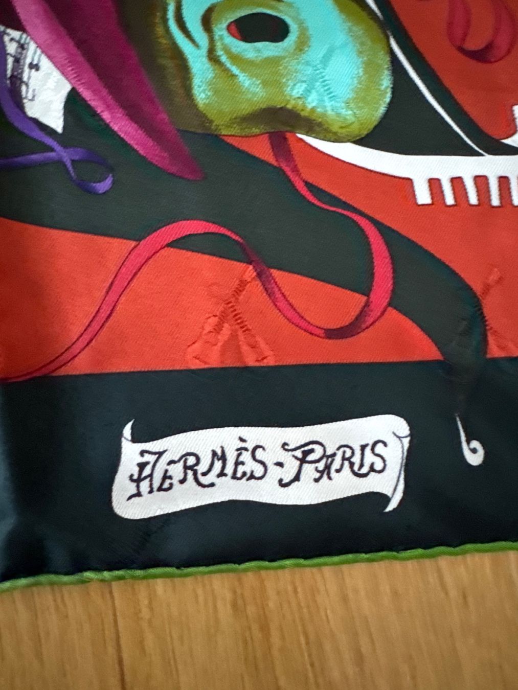 Hermès Foulards, Tücher & Schals: Hermès Seidentuch "Le Carnaval de Venise" – Gebraucht aus Meilen von jul_p5gr 1