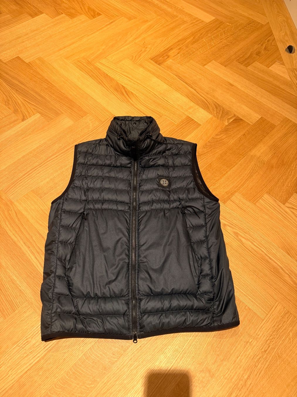 Gilet & Giacche: Stone Island Daunenweste – Usato da Zürich venduto da gre_r2bs