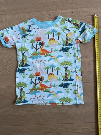 Unikat: elastisches Dino T-Shirt, Gr. 92