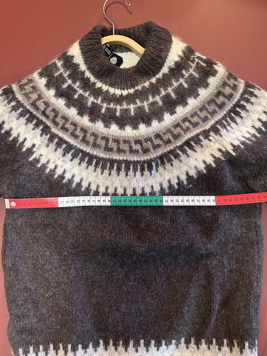 Pullover & Sweatshirts: Icelandic Wool Sweater Brown Patterned Unisex – Gebraucht aus Zürich von Secondhanddealer 1