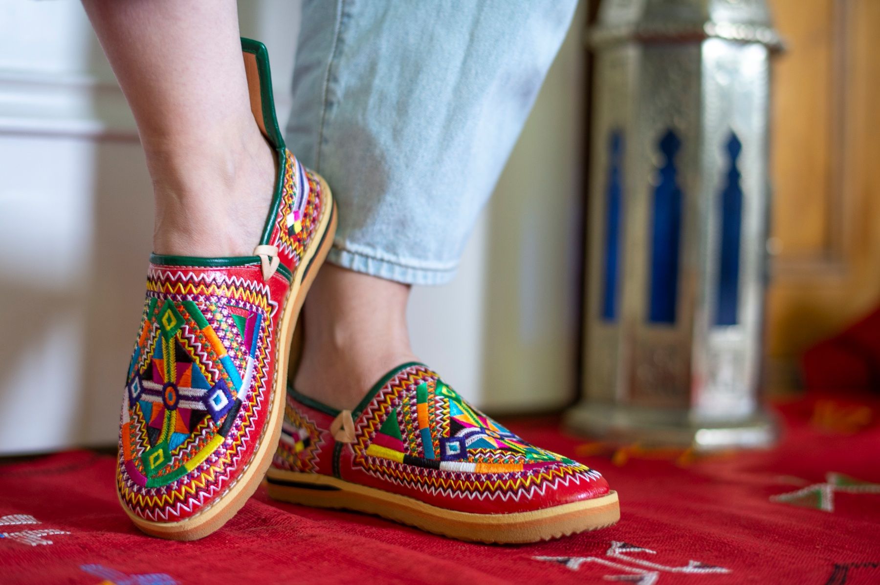 Herrenschuhe: Babouches rot Grösse 42 - neu! – Neu und originalverpackt aus Hochdorf von jayayoga