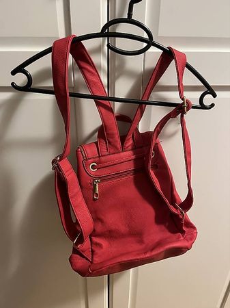Rucksack, rot, ca. 30cm hoch