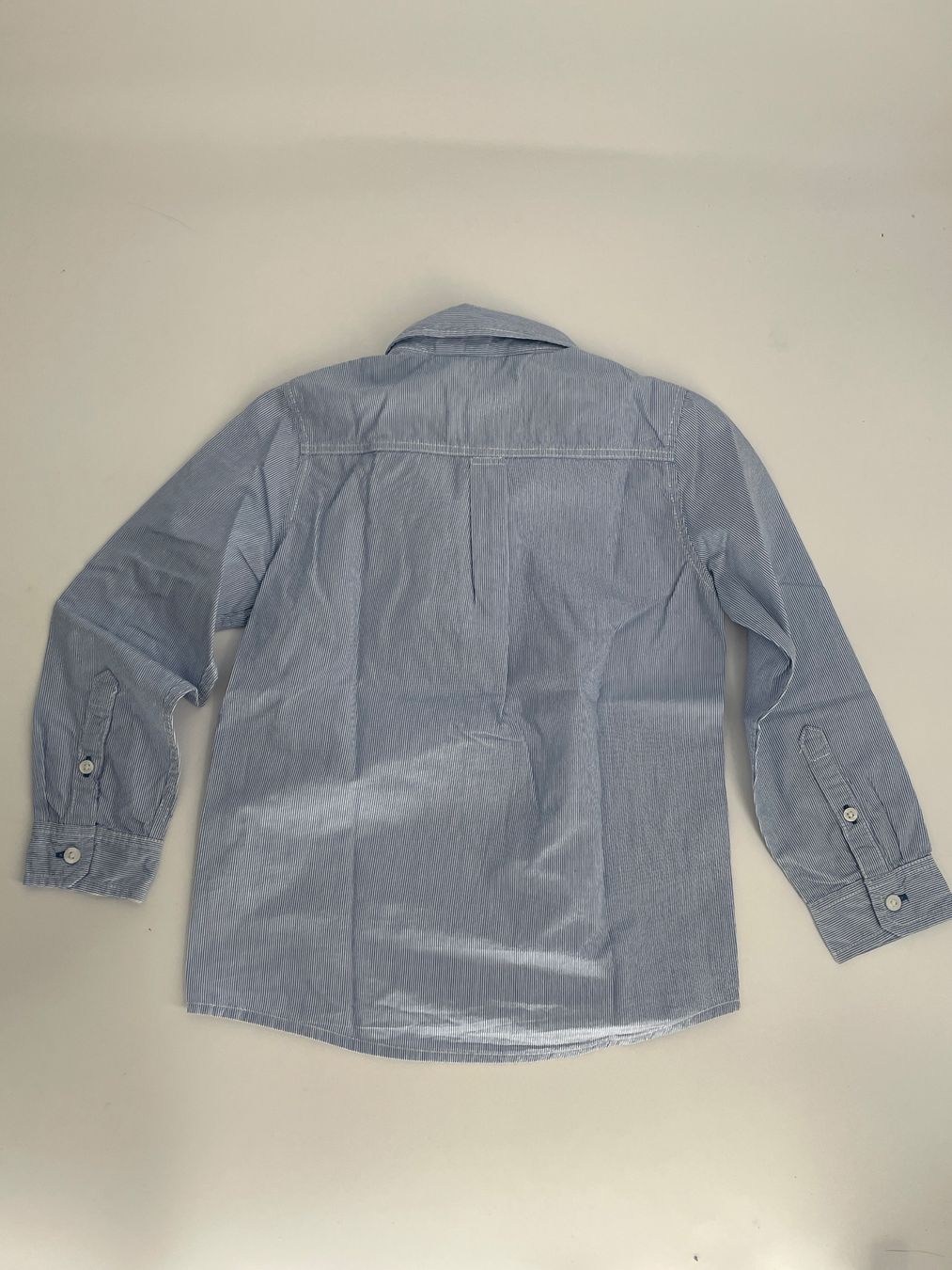 H&M Camicie, T-shirt & Polo: H&M Hemd Gr. 116 blau/weiss gestreift – Usato da Auenstein venduto da moin. 2