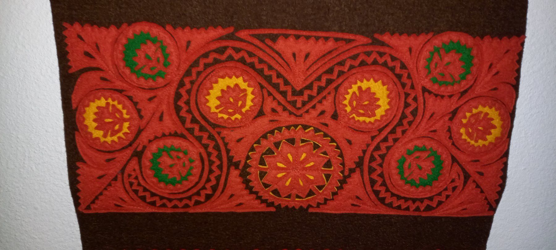 Tutte le decorazioni: folkloristischer Wandbehang – Usato da Alpnach Dorf venduto da jkp_k62jg 1