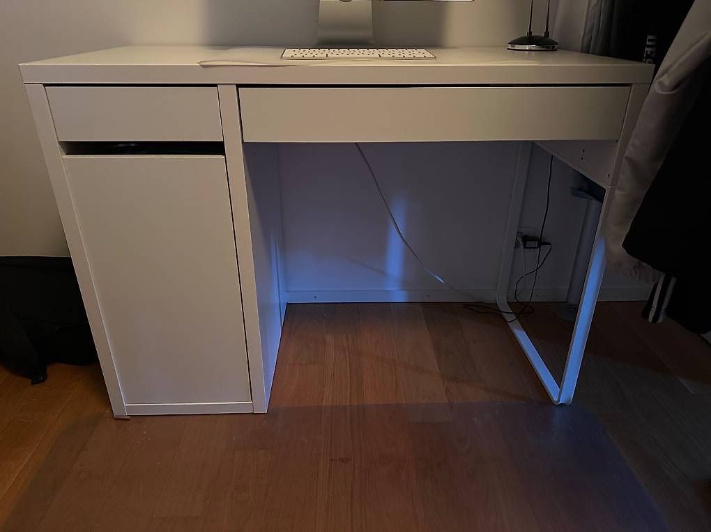 Scrivanie: Bürotisch Ikea Micke – Usato da Winterthur venduto da MissTinguette800