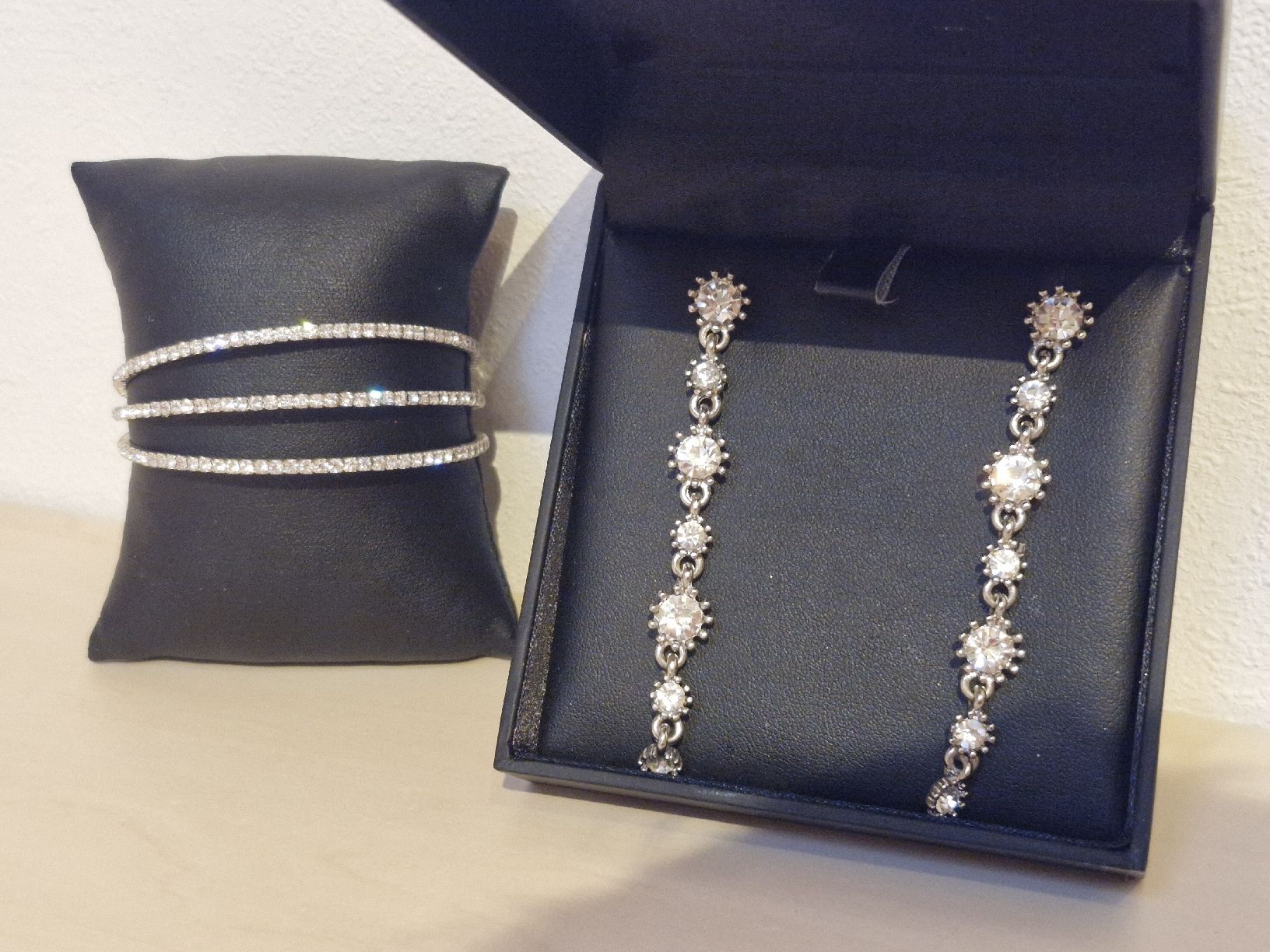 Sonstiger Schmuck: Schmuckset Rhomberg – Neu (gemäss Beschreibung) aus Malters von Kletterfink