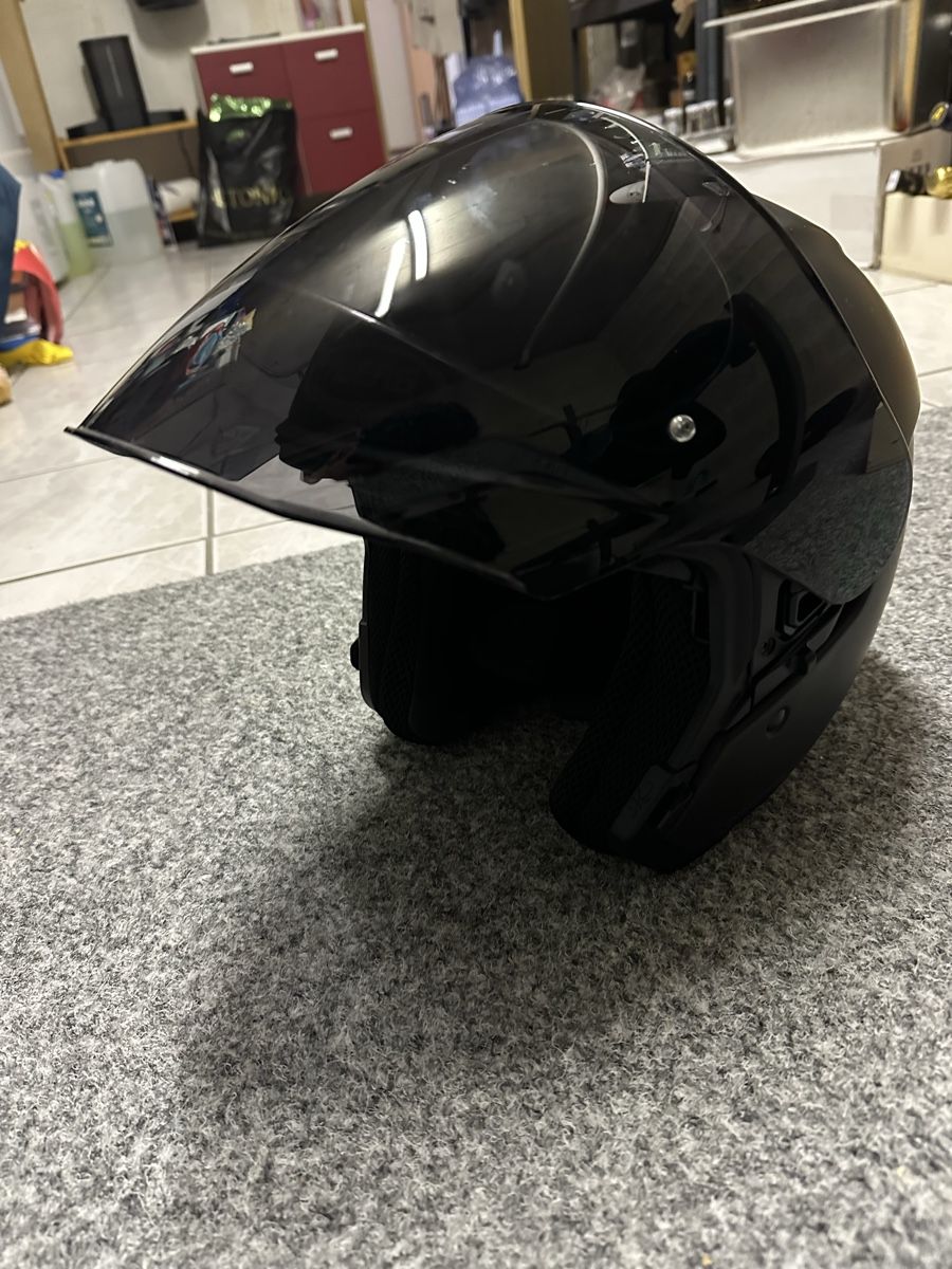 Caschi & visiere: Casque moto – Usato da Cortaillod venduto da tia_7nb7 1