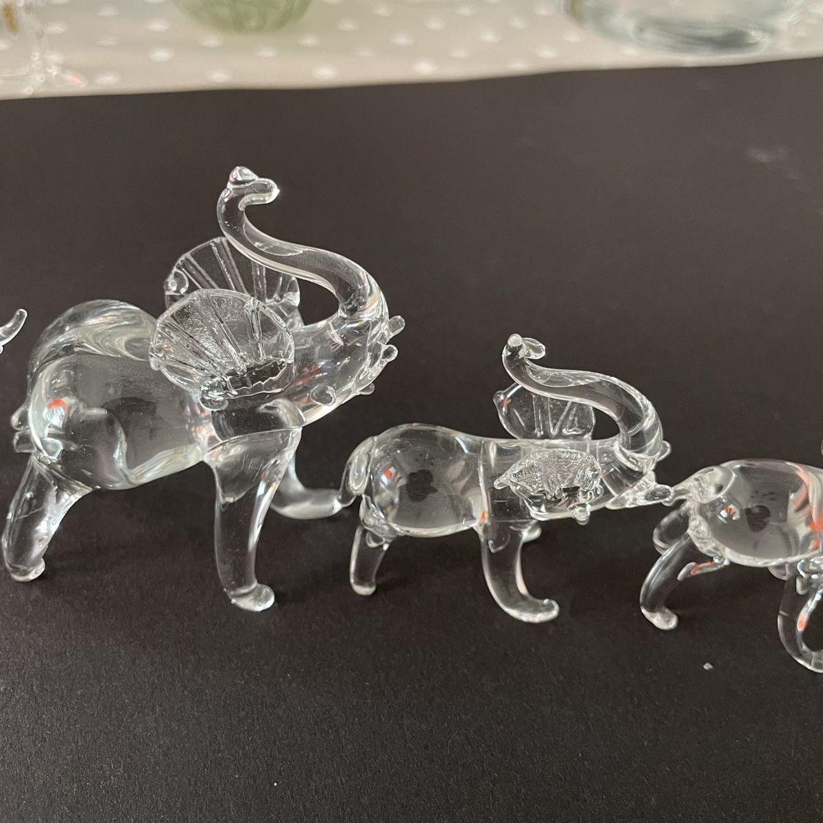 Tutte le decorazioni: NEU: Glas Figur Set Elefanten 5 stk – Nuovo e nell'imballaggio originale da Bellach venduto da Dreamer2501 2
