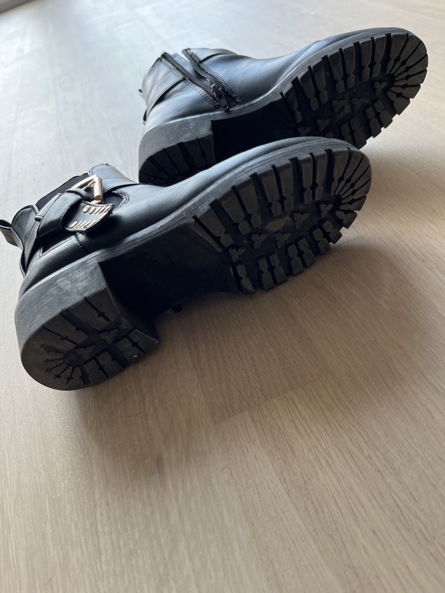 Anna Field Damenschuhe: Schicke schwarze Stiefeletten Gr. 36 – Gebraucht aus Aesch BL von san_trv5 2