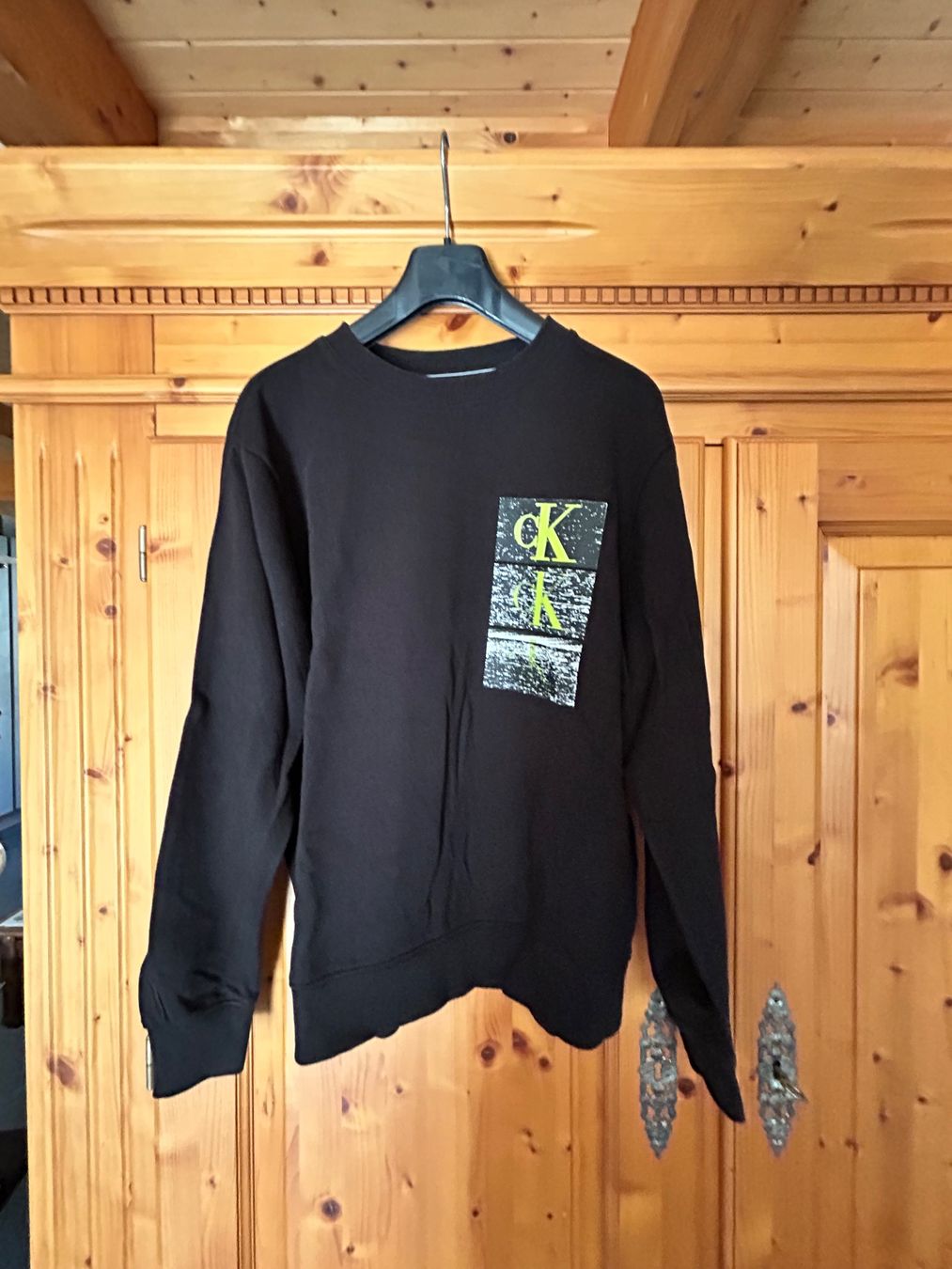 Calvin Klein Pullover & Sweatshirts: CALVIN KLEIN - PULLOVER - SCHWARZ - GRÖSSE S (AL) – Gebraucht aus Buchs AG von fischli610