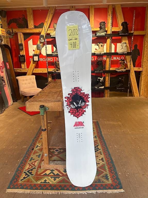 Board: SALOMON SLEEPWALKER SNOWBOARD – Usato da Grindelwald venduto da Backdoor_Shop