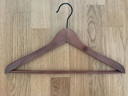 17 IKEA Kleiderbügel aus Holz – stabil & hochwertig