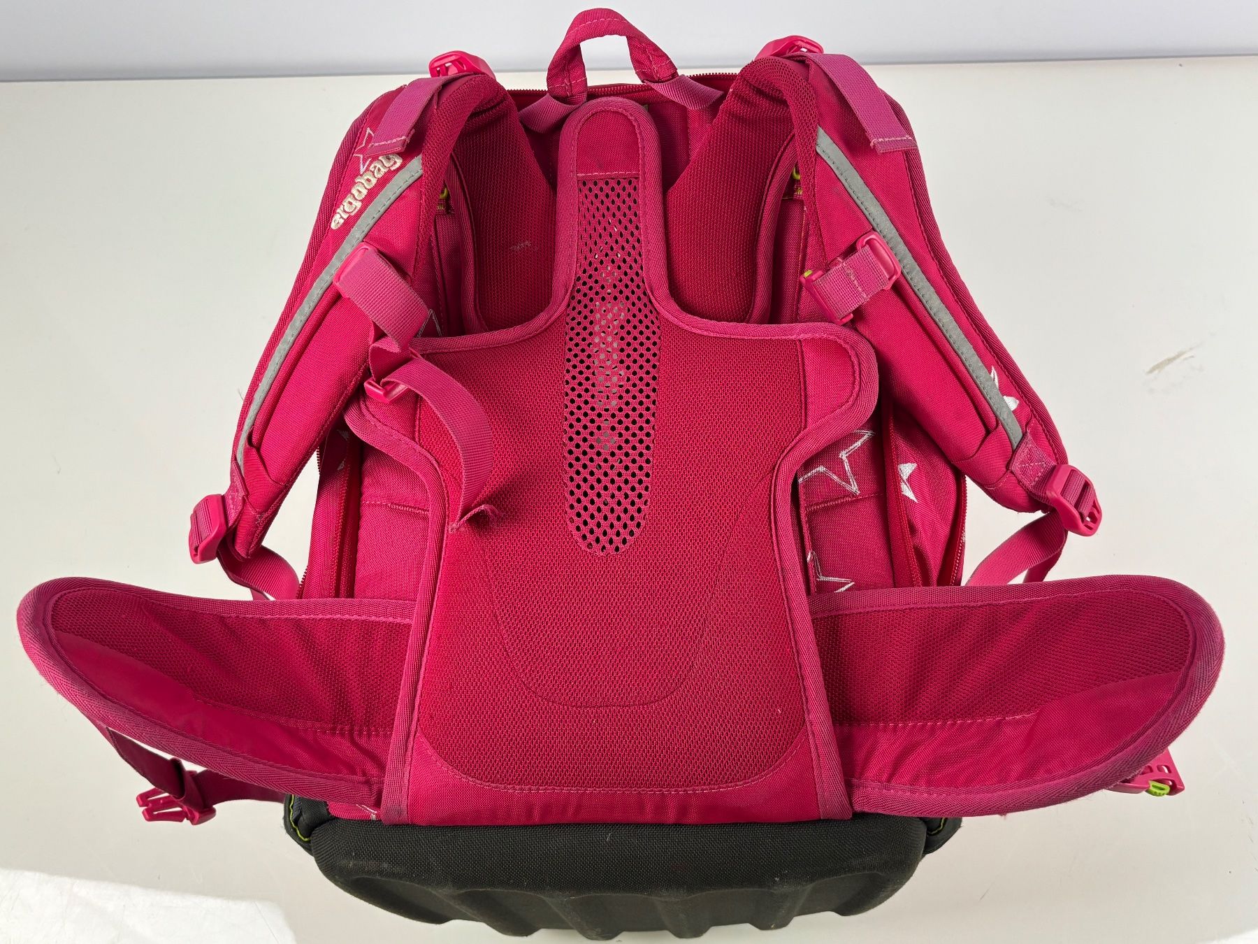 Ergobag Kindertaschen: Ergobag Schulrucksack Pink – Gebraucht aus Wettingen von Wendemarket 1