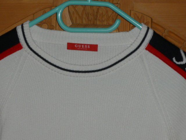 Guess Maglioni & Felpe: PULLOVER GUESS BRUSTUM. 90 CM. CA. – Usato da St.Gallen venduto da Anso 1